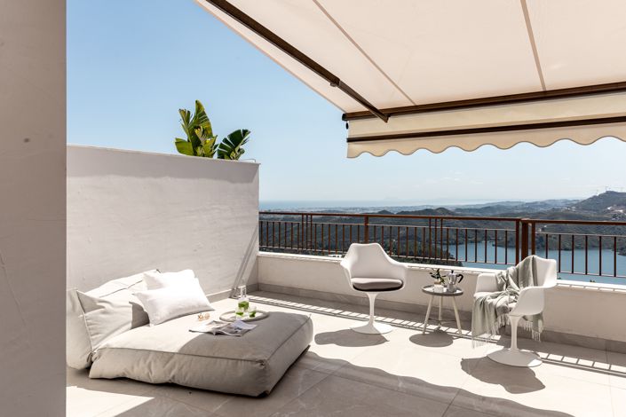 Image No.11-3 Bed House for sale