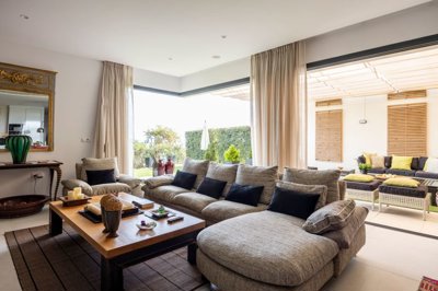 3 Bed Apartment for sale