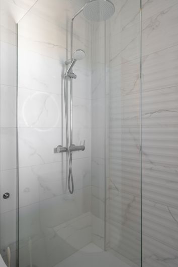 Image No.17-5 Bed Villa for sale