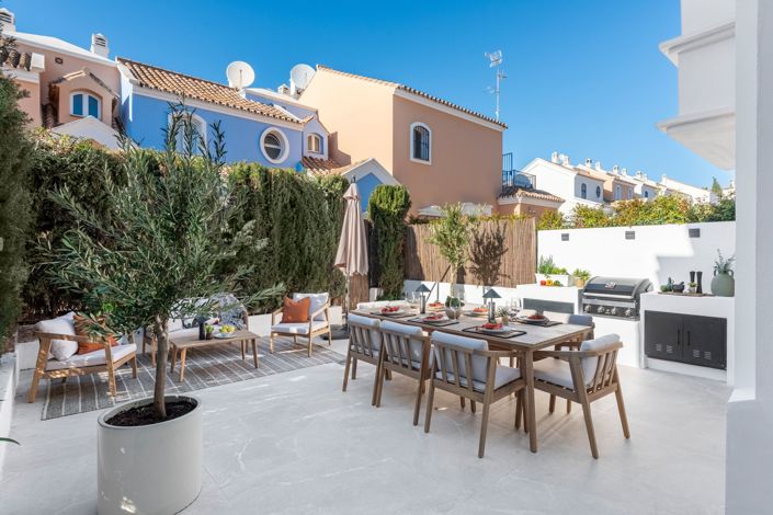 Image No.3-4 Bed Townhouse for sale