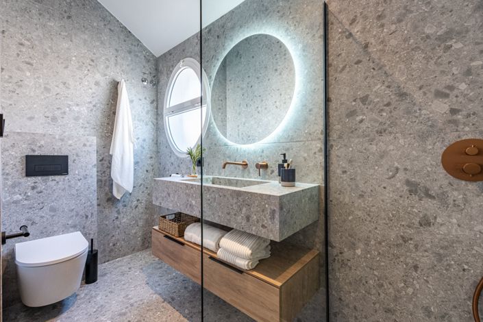 Image No.10-4 Bed Townhouse for sale