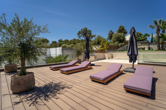 Image No.18-3 Bed House for sale