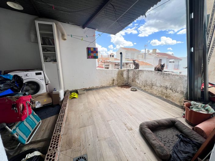 Image No.18-1 Bed House for sale