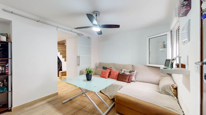 Image No.4-1 Bed House for sale