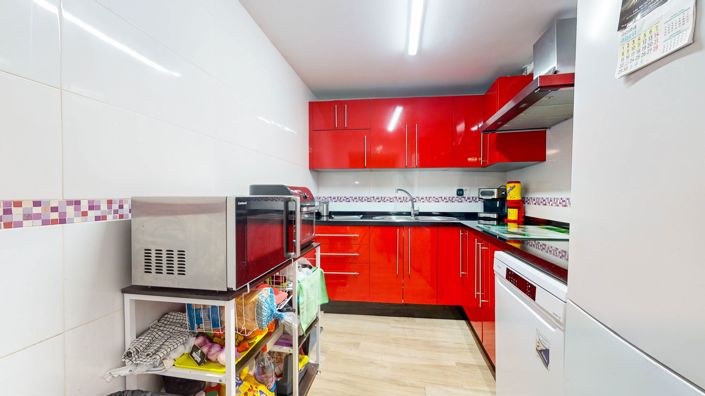 Image No.9-1 Bed House for sale