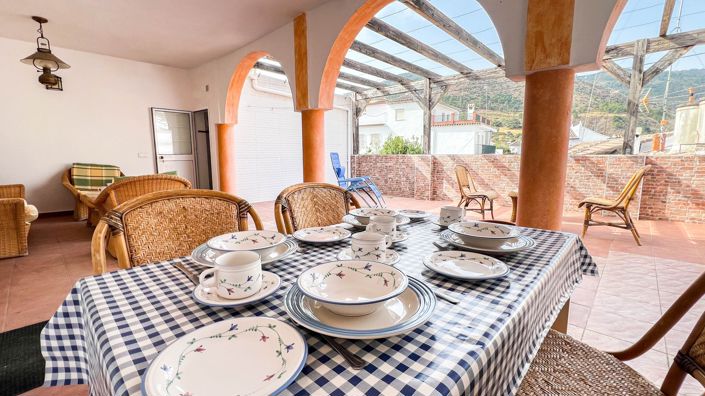 Image No.4-6 Bed Townhouse for sale