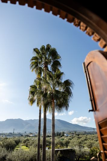 Image No.26-5 Bed House for sale