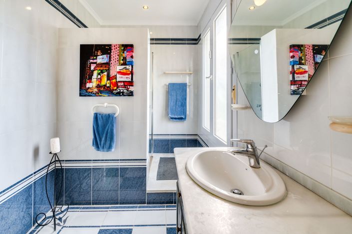 Image No.29-5 Bed Villa for sale