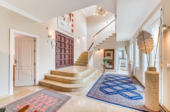 Image No.8-5 Bed Villa for sale