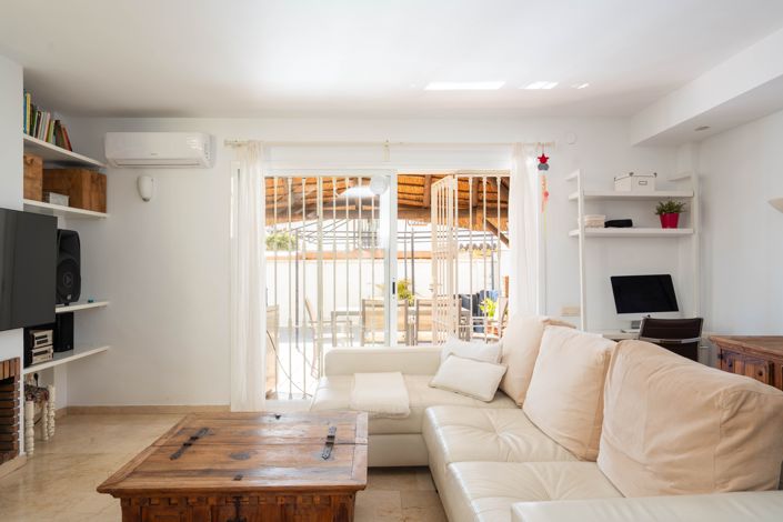 Image No.6-3 Bed House for sale