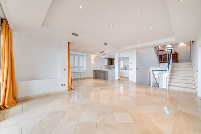 Image No.11-4 Bed Villa for sale