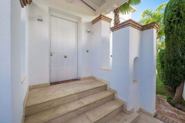 Image No.20-4 Bed Villa for sale