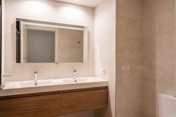 Image No.21-3 Bed Apartment for sale