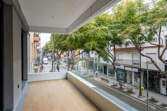 Image No.3-3 Bed Apartment for sale