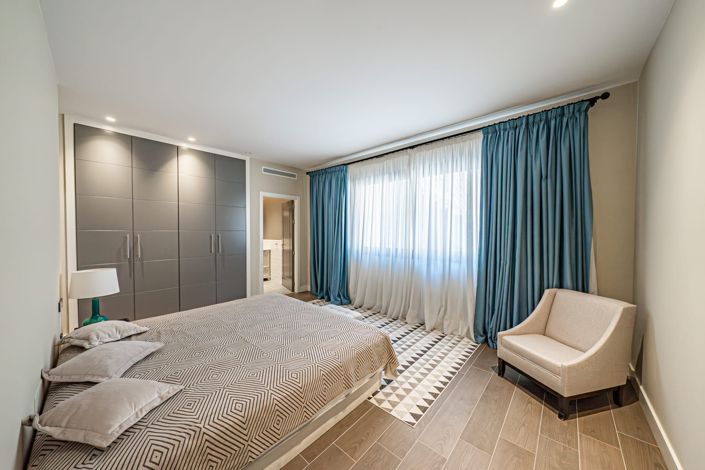 Image No.28-6 Bed Villa for sale