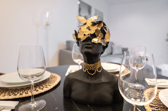 Image No.20-5 Bed Apartment for sale