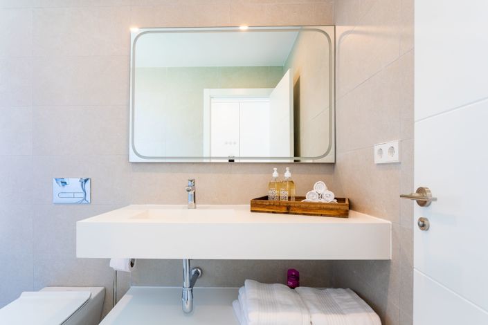 Image No.18-2 Bed Apartment for sale