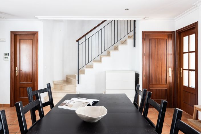 Image No.8-4 Bed Townhouse for sale