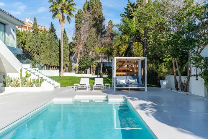 Image No.1-4 Bed Villa for sale