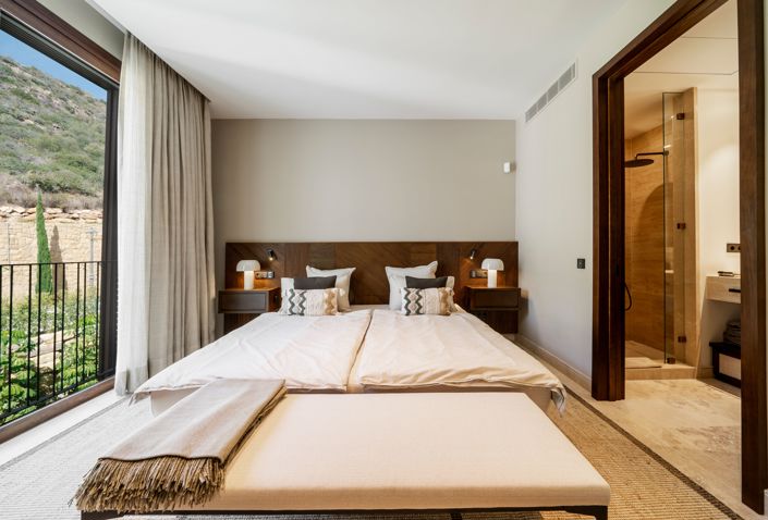 Image No.14-3 Bed Apartment for sale