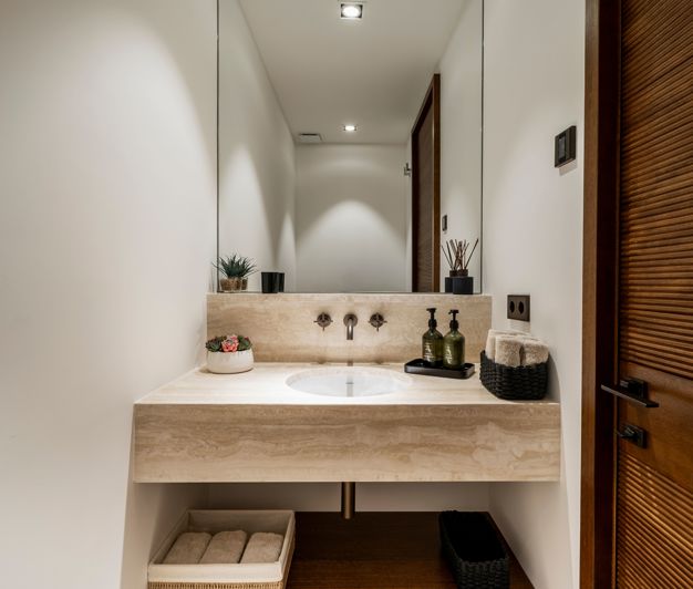 Image No.17-3 Bed Apartment for sale