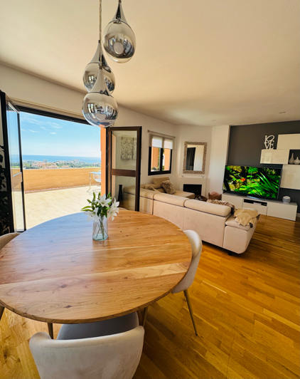 Image No.1-3 Bed House for sale
