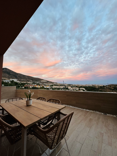 Image No.15-3 Bed House for sale