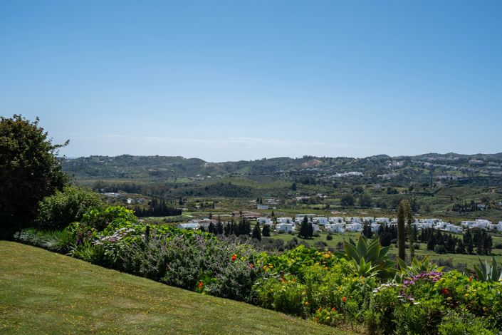 Image No.10-4 Bed Villa for sale