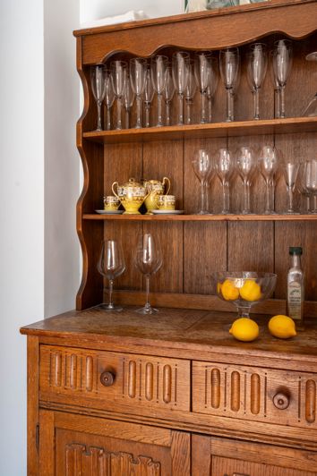 Image No.23-10 Bed Hotel for sale