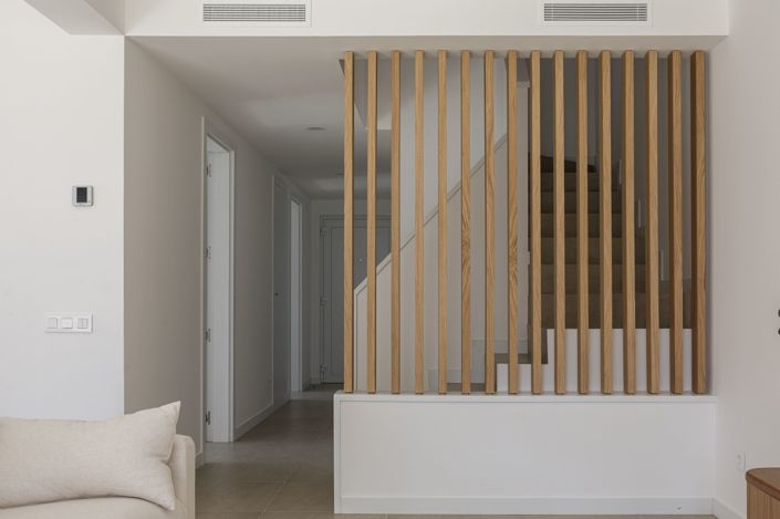 Image No.12-4 Bed Townhouse for sale