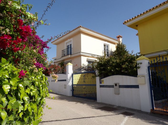 Image No.25-3 Bed Villa for sale