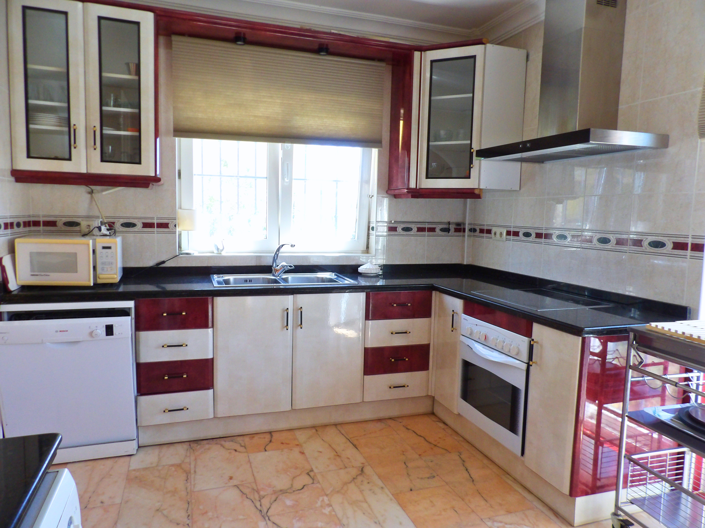 Image No.10-3 Bed Villa for sale