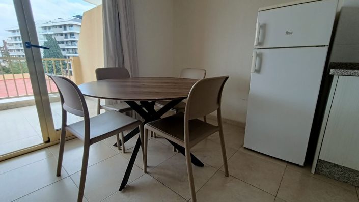 Image No.10-1 Bed Apartment for sale