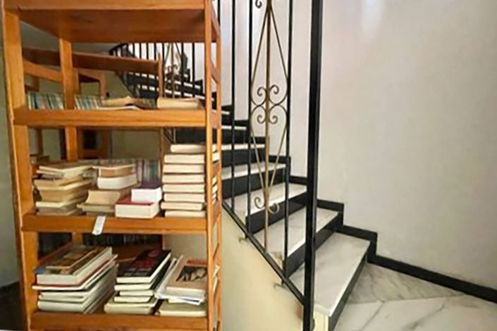 Image No.8-6 Bed Villa for sale