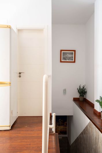 Image No.11-2 Bed House for sale