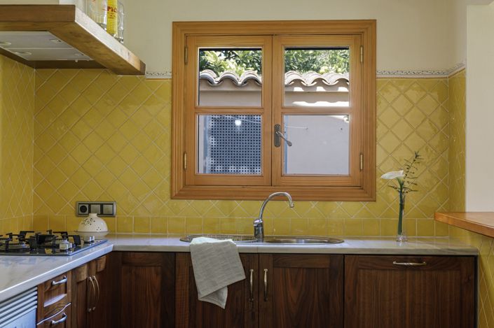 Image No.10-2 Bed House for sale