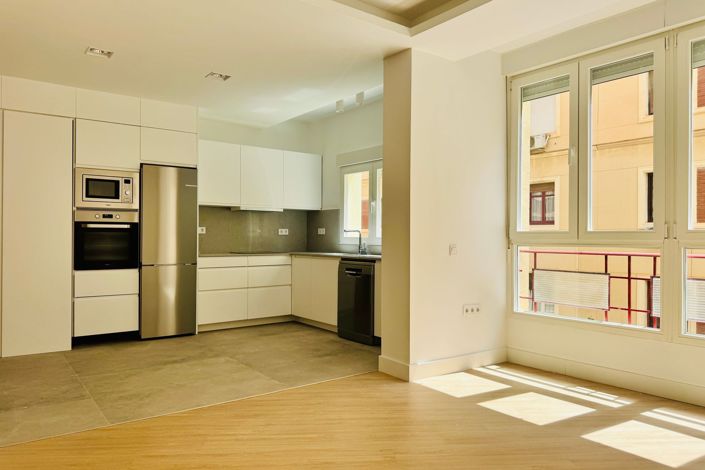 Image No.7-3 Bed Apartment for sale