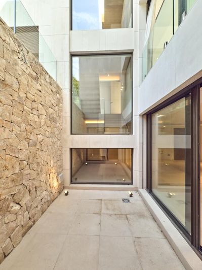 Image No.17-5 Bed Villa for sale