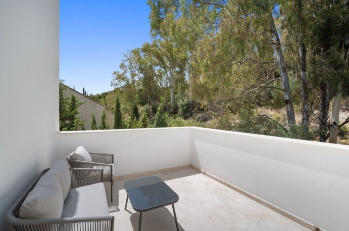 Image No.11-5 Bed House for sale