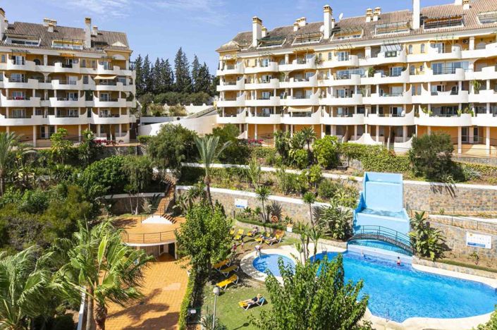 Image No.10-3 Bed House for sale