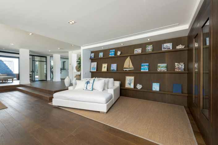 Image No.18-7 Bed House for sale