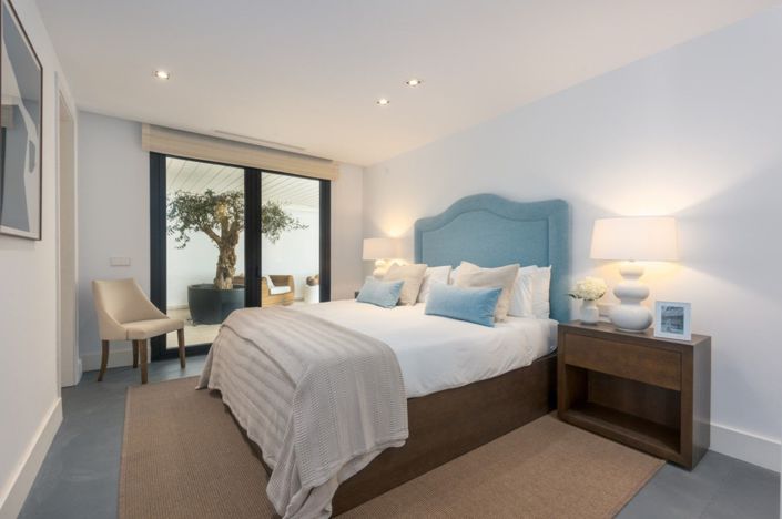 Image No.24-7 Bed House for sale