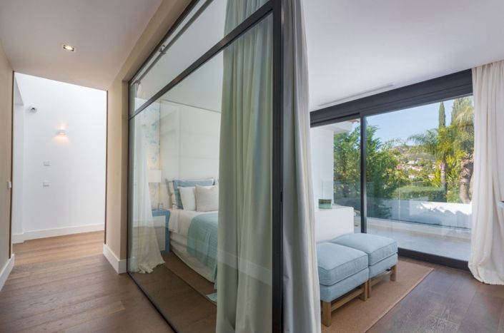 Image No.28-7 Bed House for sale