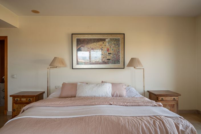 Image No.19-4 Bed Penthouse for sale