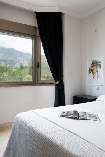 Image No.21-4 Bed House for sale