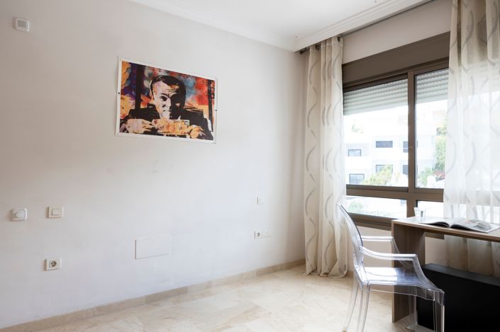 Image No.30-4 Bed House for sale