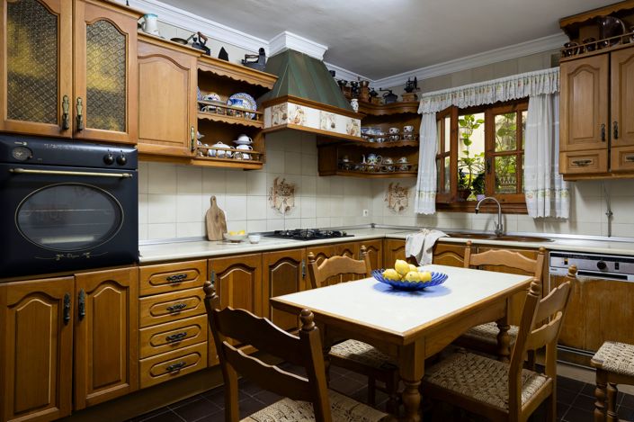 Image No.17-8 Bed House for sale