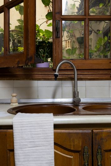 Image No.16-8 Bed House for sale