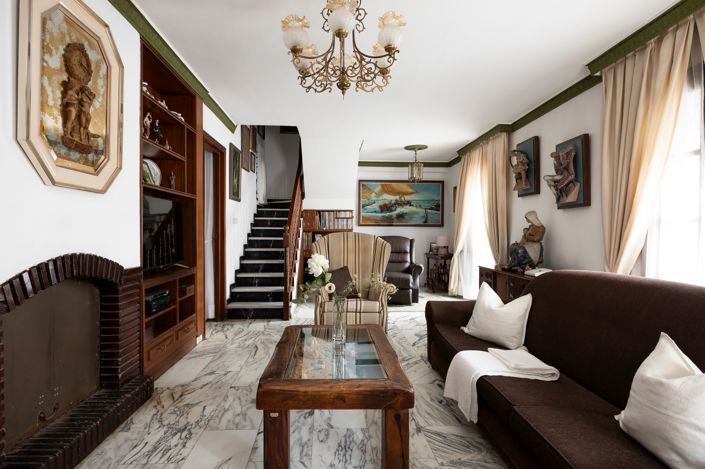 Image No.18-8 Bed House for sale