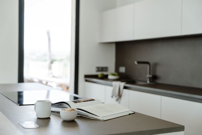 Image No.12-5 Bed House for sale